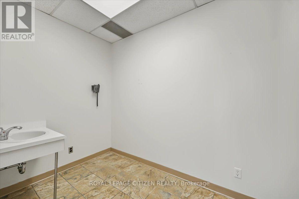 202 - 3530 Derry Road E, Mississauga, Ontario  L4T 4E3 - Photo 26 - W13812510