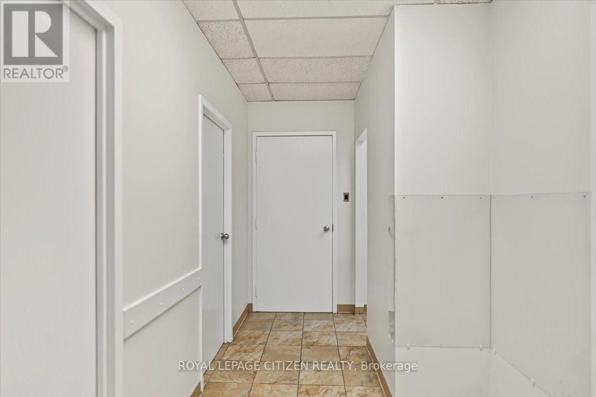 202 - 3530 Derry Road E, Mississauga, Ontario  L4T 4E3 - Photo 5 - W13812510