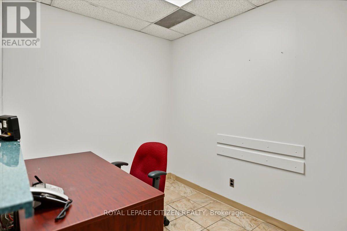 202 - 3530 Derry Road E, Mississauga, Ontario  L4T 4E3 - Photo 9 - W13812510