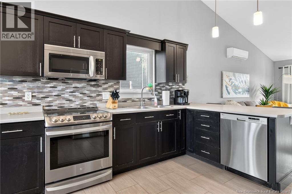 37 Brevet, Moncton, New Brunswick  E1G 5T1 - Photo 11 - NB147762