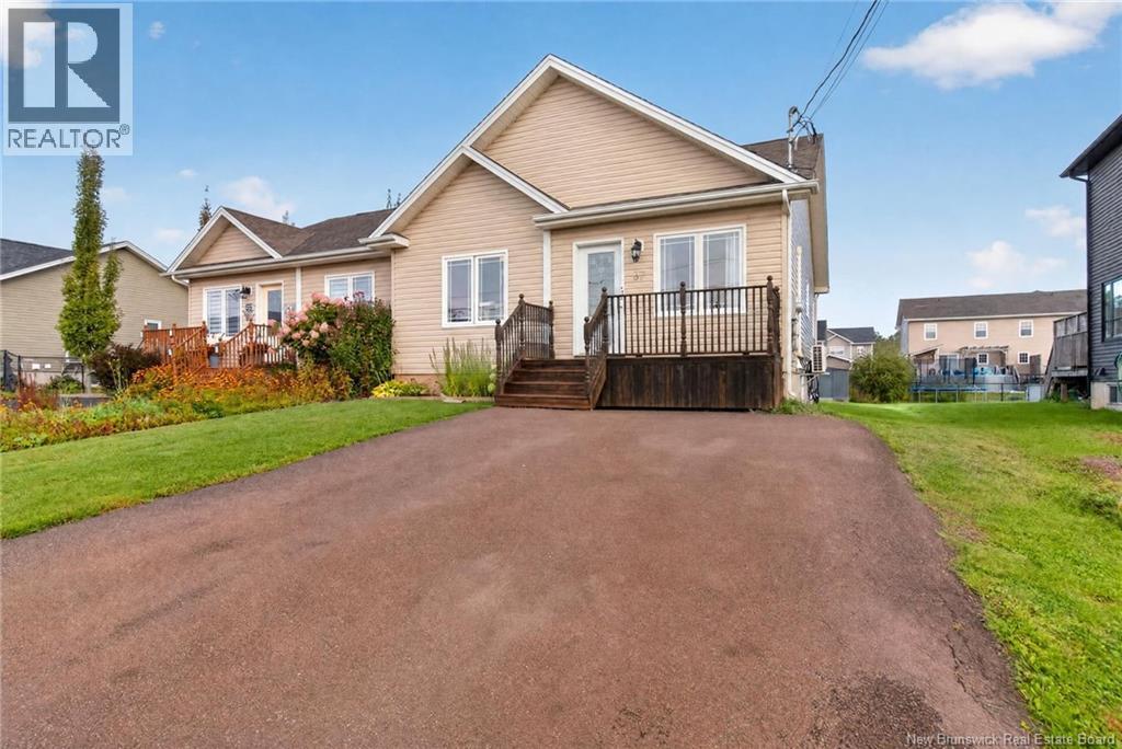 37 Brevet, Moncton, New Brunswick  E1G 5T1 - Photo 2 - NB147762