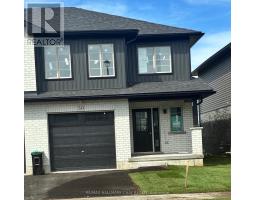 30 STRATH CRESCENT, Springwater, Ontario