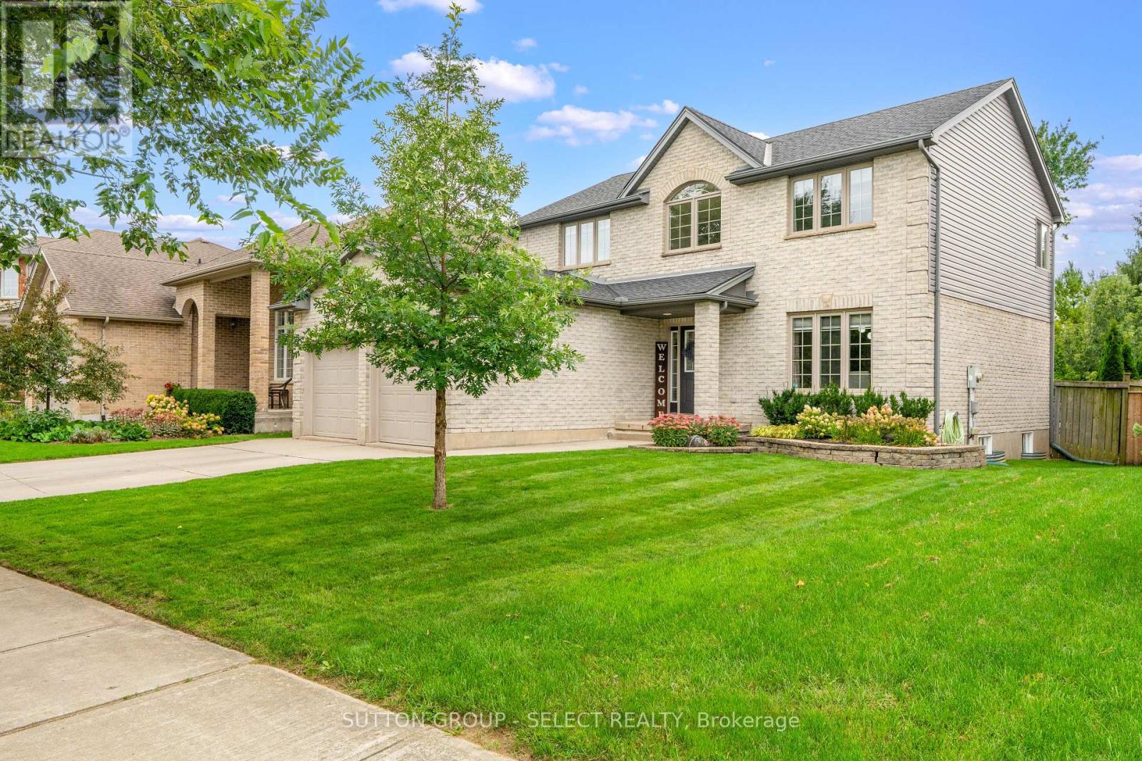 121 Tanoak Drive, London North, Ontario  N6G 5A1 - Photo 2 - X13812538