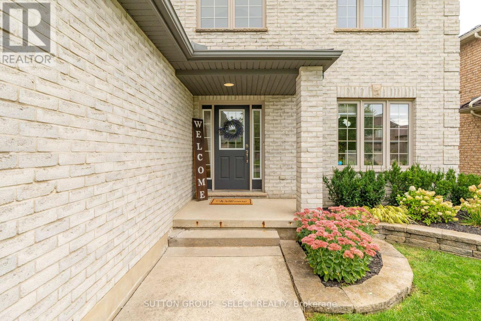 121 Tanoak Drive, London North, Ontario  N6G 5A1 - Photo 4 - X13812538