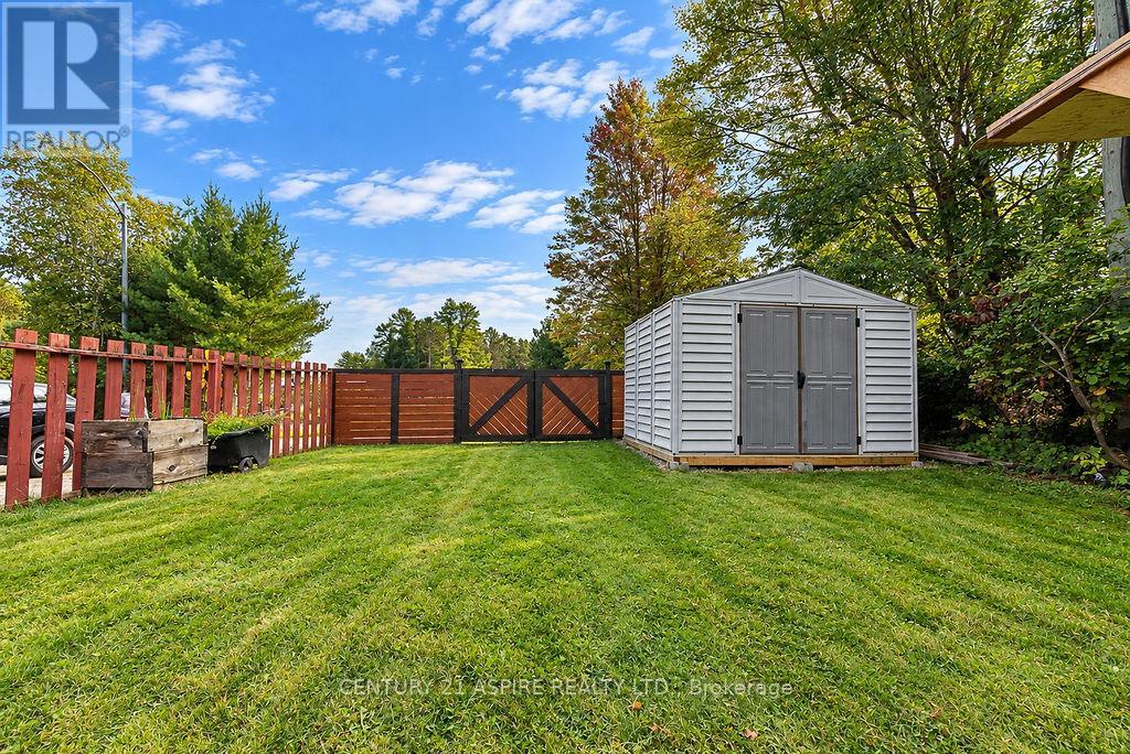 87 Algonquin St Street, Deep River, Ontario  K0J 1P0 - Photo 3 - X13812548