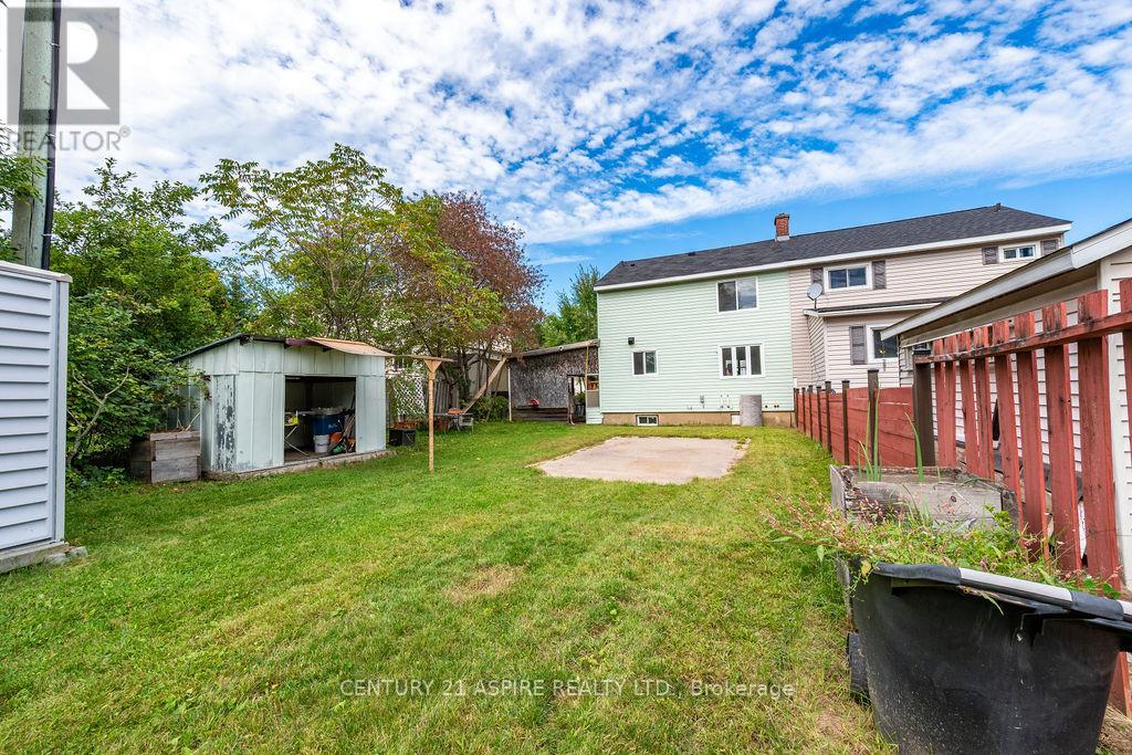 87 Algonquin St Street, Deep River, Ontario  K0J 1P0 - Photo 6 - X13812548
