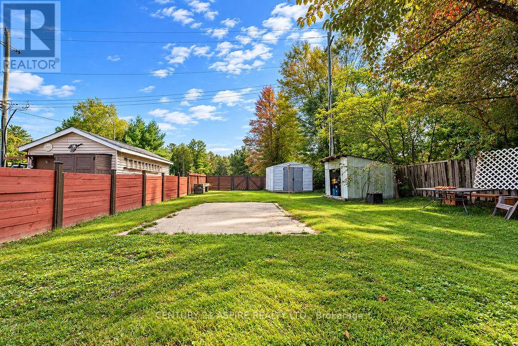 87 Algonquin St Street, Deep River, Ontario  K0J 1P0 - Photo 7 - X13812548
