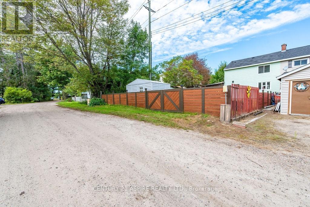 87 Algonquin St Street, Deep River, Ontario  K0J 1P0 - Photo 8 - X13812548