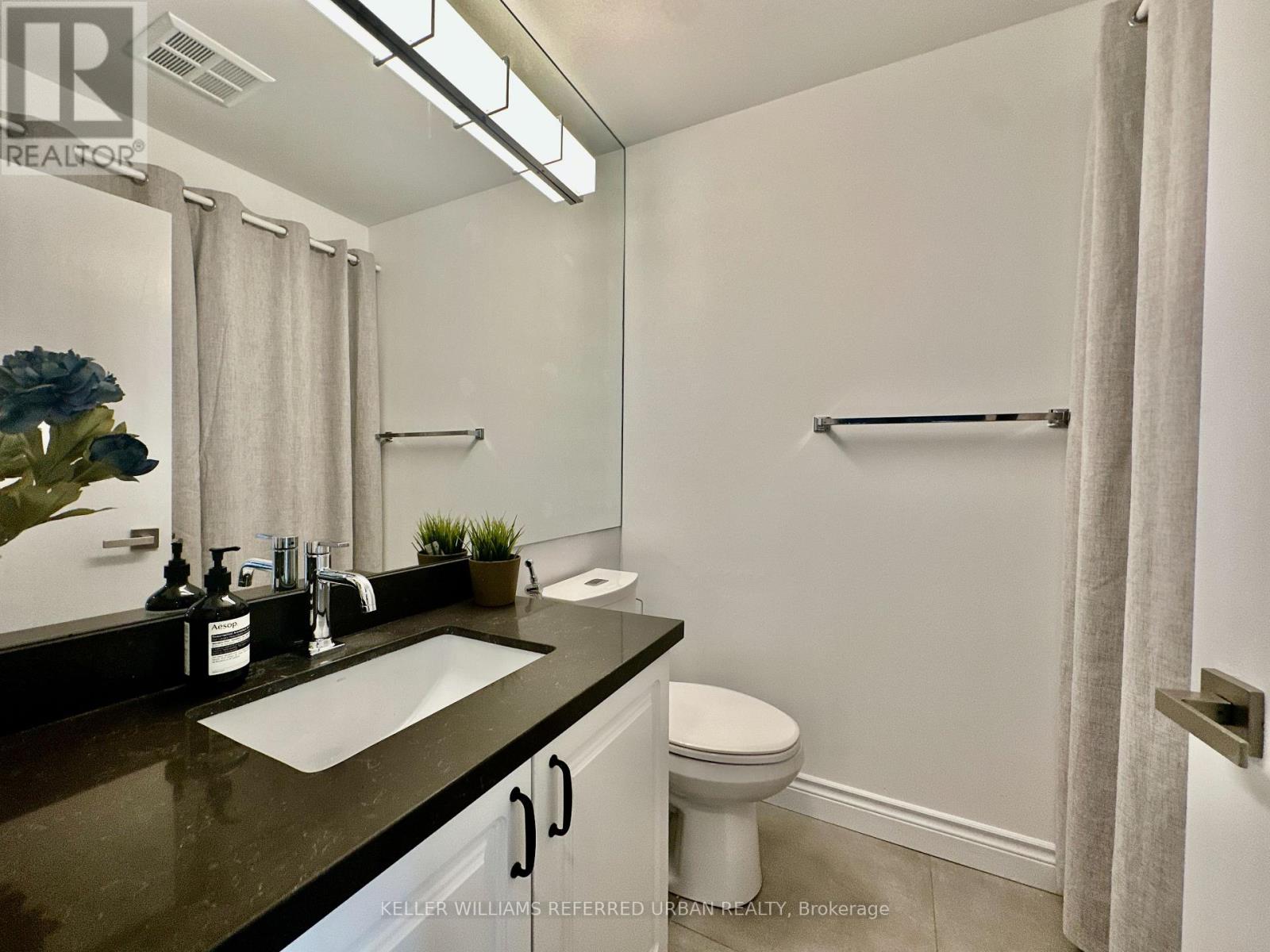 Ph 3705 - 8 Park Road, Toronto, Ontario  M4W 3S5 - Photo 26 - C13812536