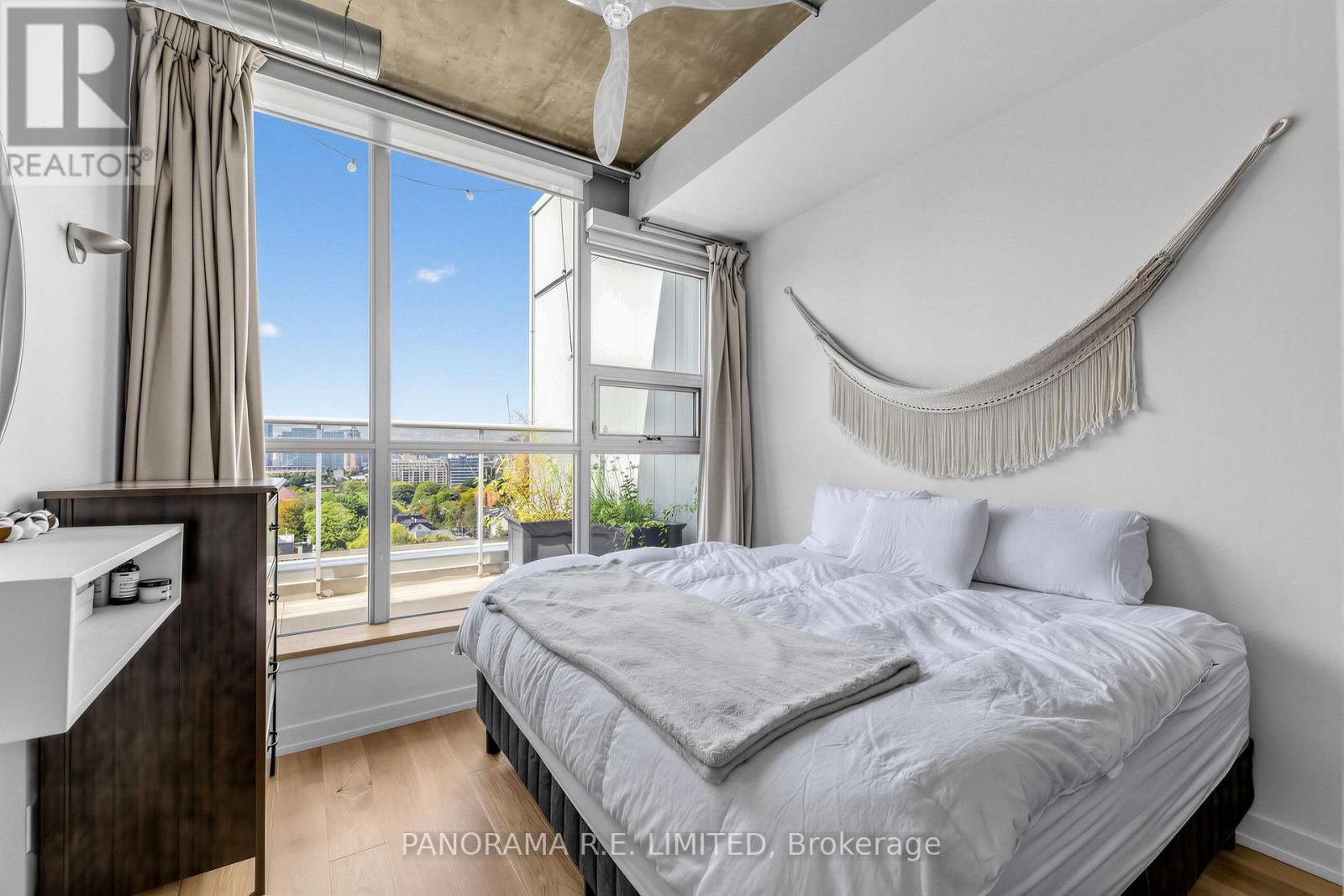 1013 - 60 Bathurst Street, Toronto, Ontario  M5V 2P4 - Photo 12 - C13812546
