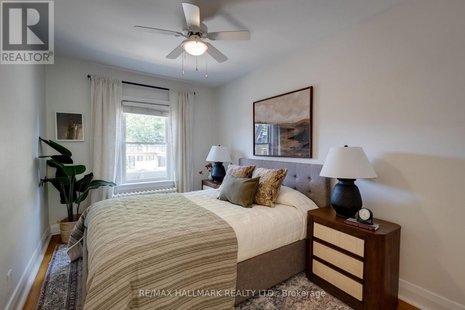 28 Thora Avenue, Toronto, Ontario  M1L 2P9 - Photo 10 - E13812518