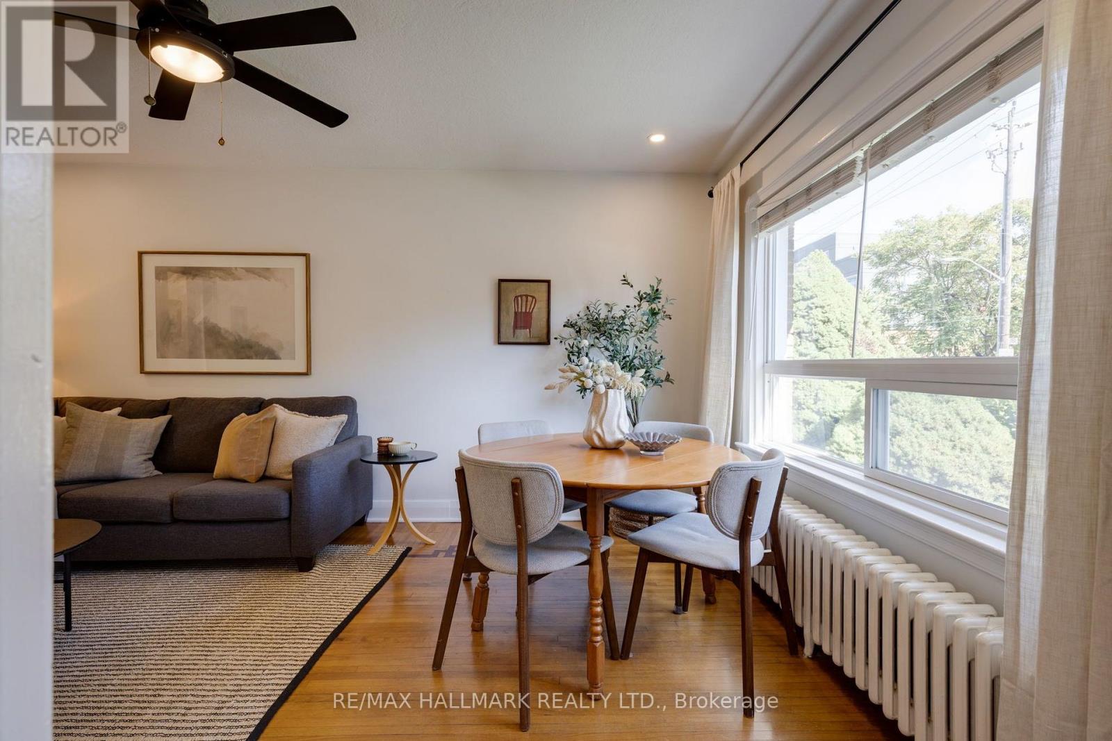 28 Thora Avenue, Toronto, Ontario  M1L 2P9 - Photo 6 - E13812518
