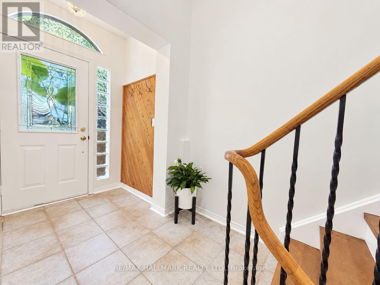 23 Ironshield Crescent, Markham, Ontario  L3T 3K7 - Photo 2 - N13812528