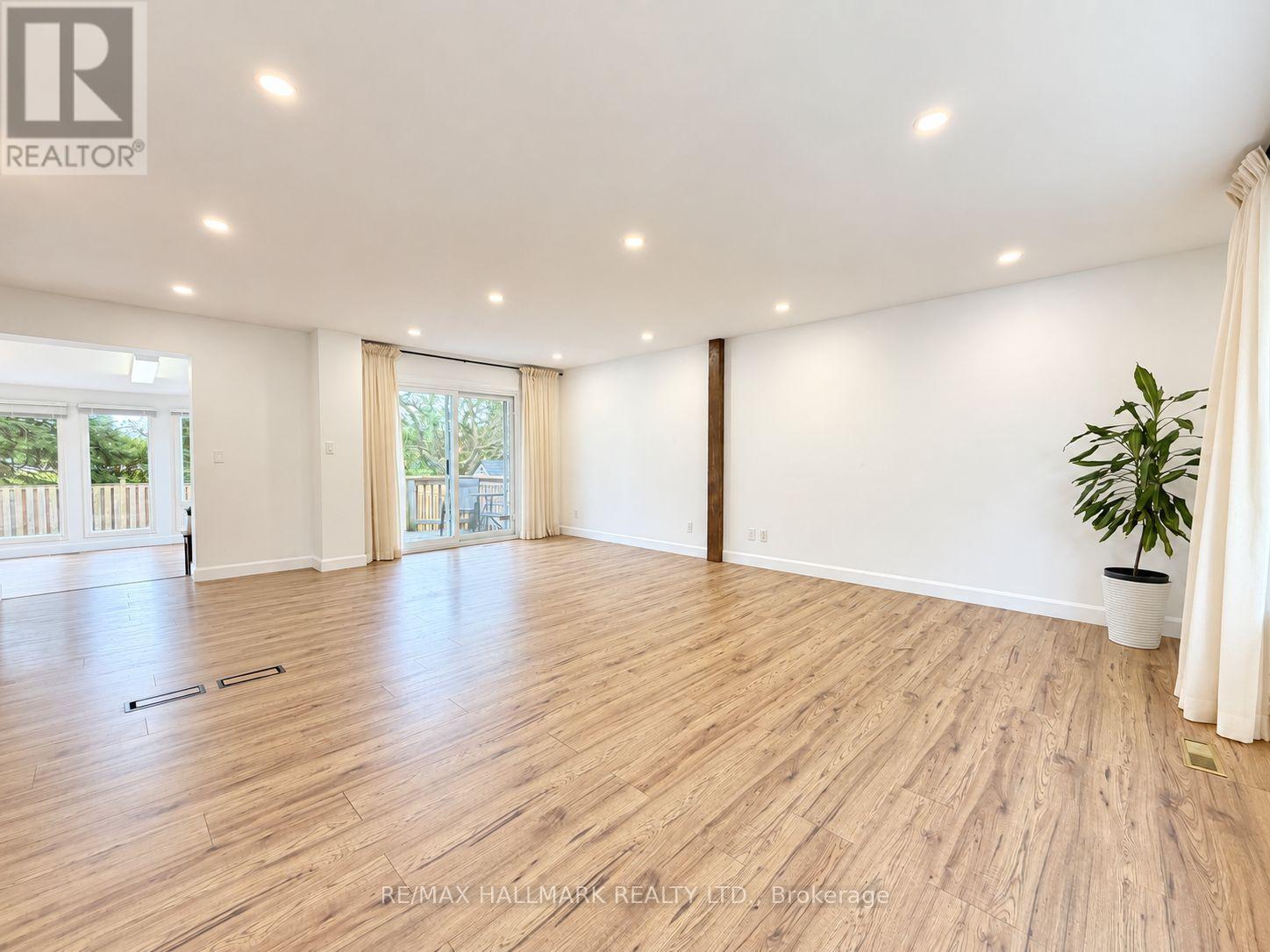 23 Ironshield Crescent, Markham, Ontario  L3T 3K7 - Photo 6 - N13812528