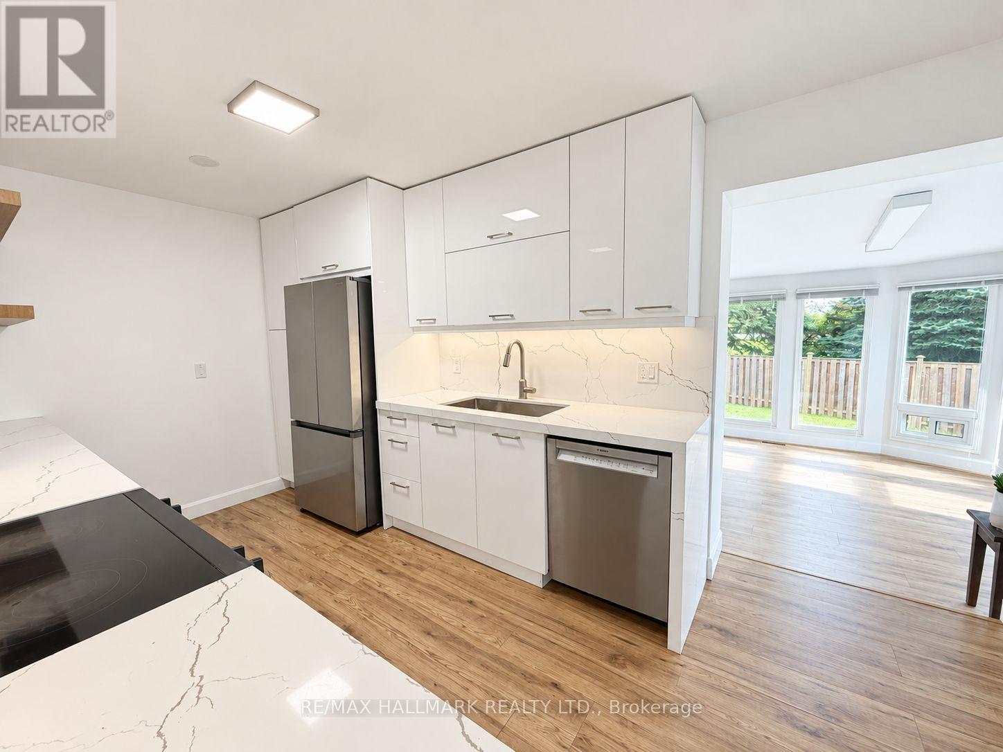 23 Ironshield Crescent, Markham, Ontario  L3T 3K7 - Photo 9 - N13812528