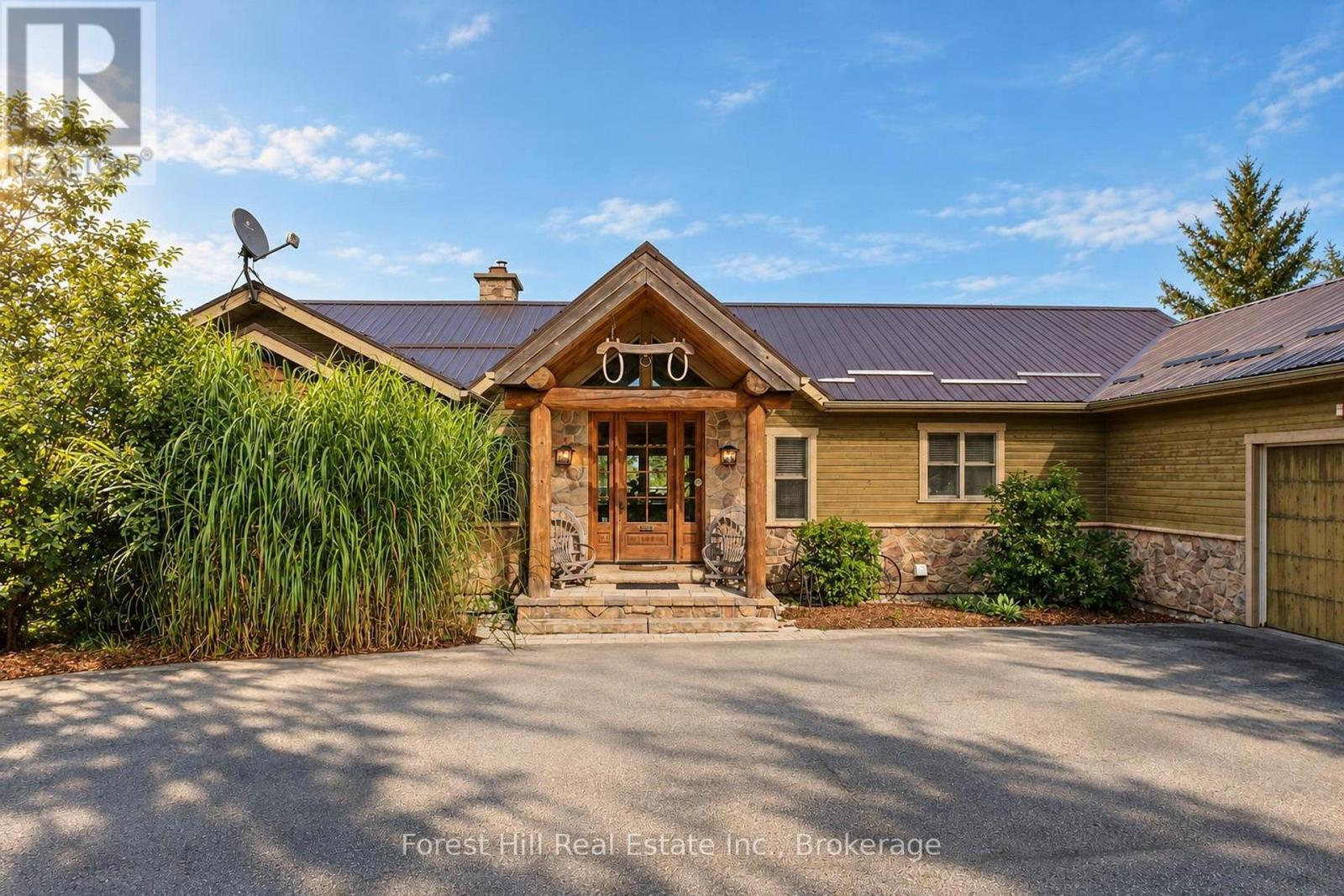 2623 Con 10 N Nottawasaga Side Road N, Clearview, Ontario  L9Y 3Y9 - Photo 2 - S13812540