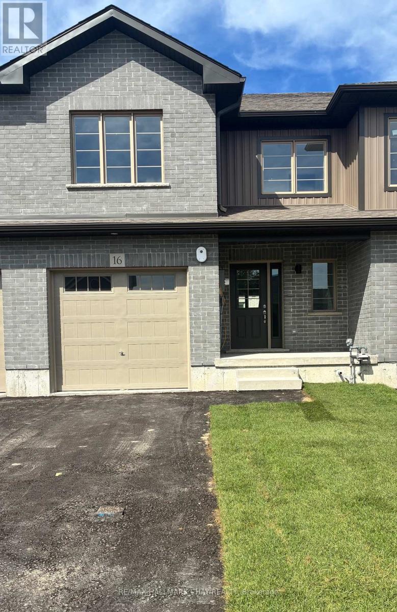 12 BEVERLY STREET, Springwater, Ontario