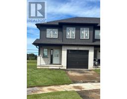 22 STRATH CRESCENT, Springwater, Ontario