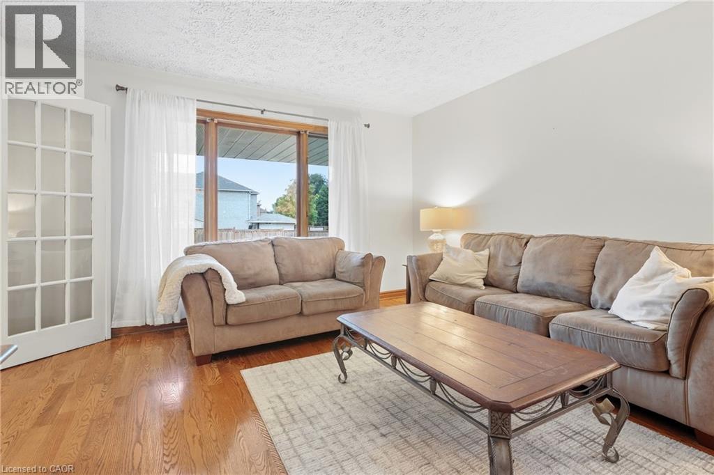 76 Madeira Crescent, Cambridge, Ontario  N1R 8A1 - Photo 5 - 40865406