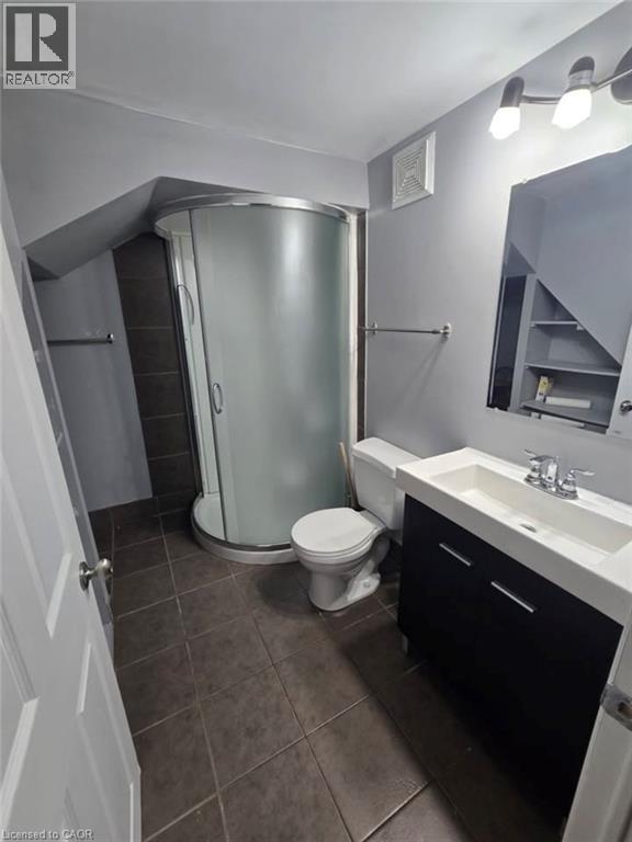 409 Castlegrove Place Unit# Room 5, London, Ontario  N6G 1L1 - Photo 11 - 40865396