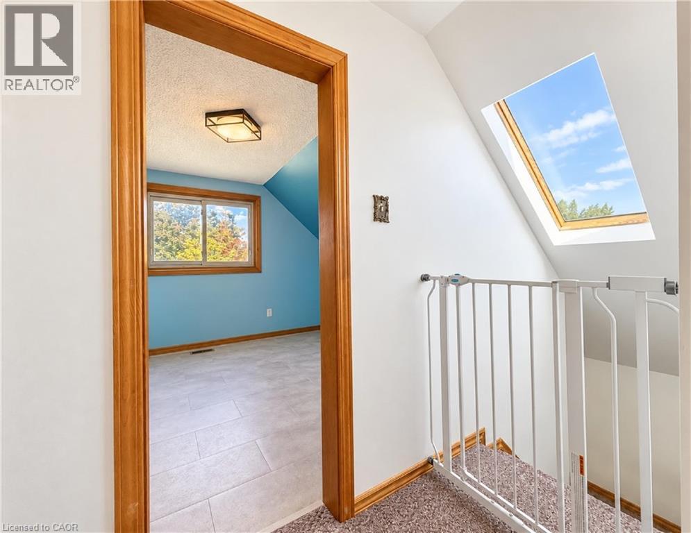 660 Burgess Avenue, Hamilton, Ontario  L8H 6J1 - Photo 13 - 40862398