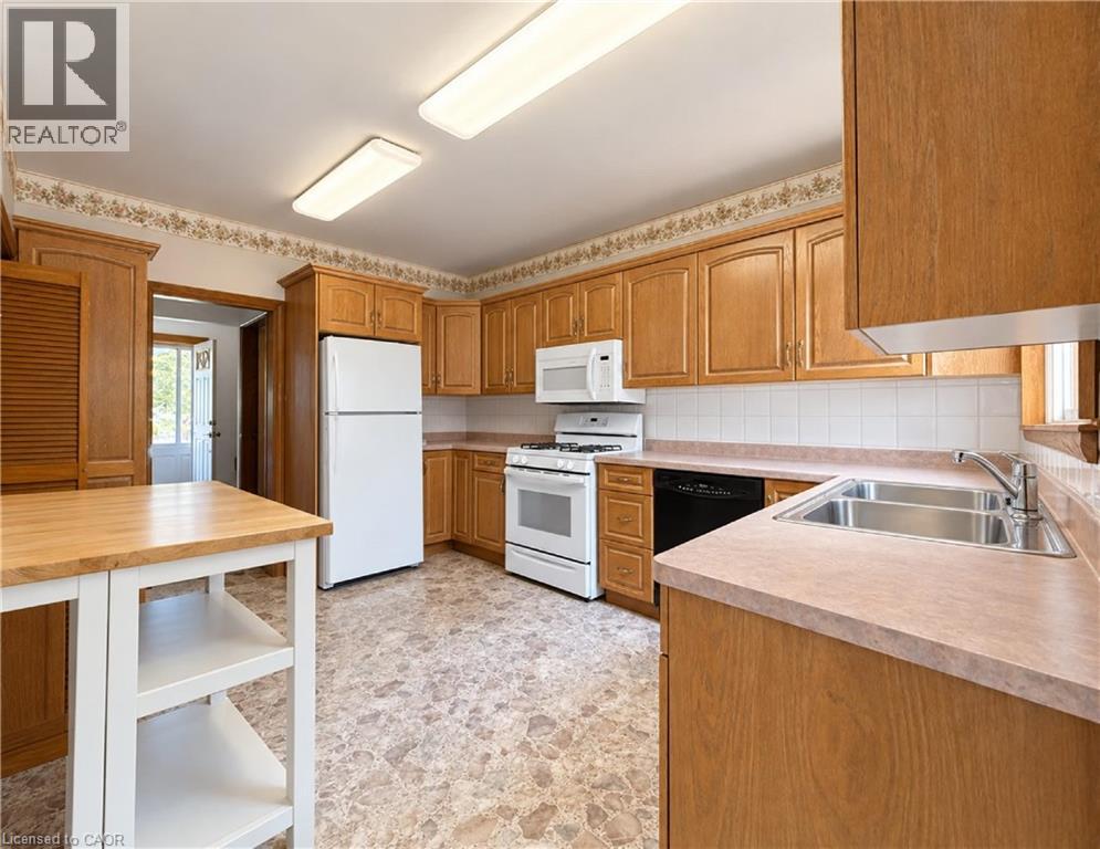 660 Burgess Avenue, Hamilton, Ontario  L8H 6J1 - Photo 5 - 40862398