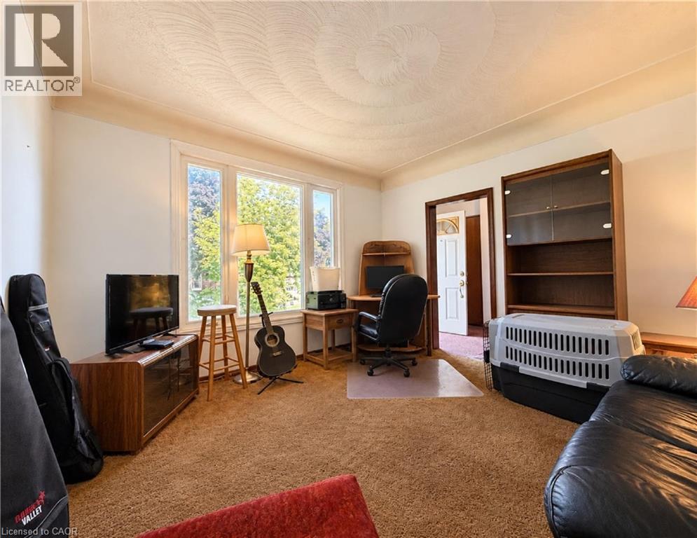 660 Burgess Avenue, Hamilton, Ontario  L8H 6J1 - Photo 4 - 40862398