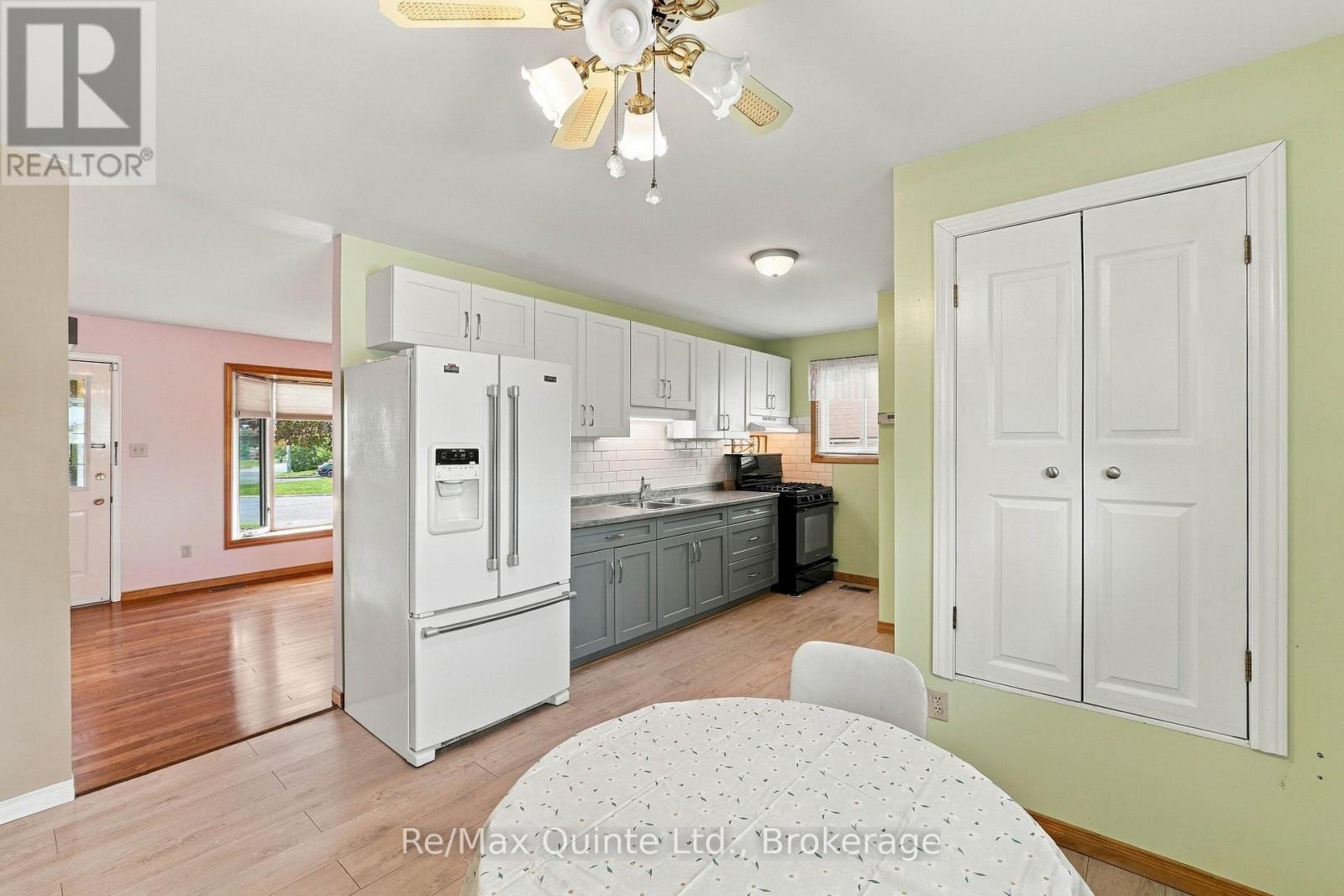 237 Byron Street, Quinte West, Ontario  K8V 2Z2 - Photo 8 - X13812562