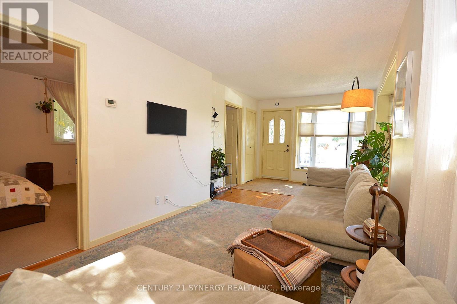 164 Acadie Court, Ottawa, Ontario  K1L 5L1 - Photo 7 - X13812602