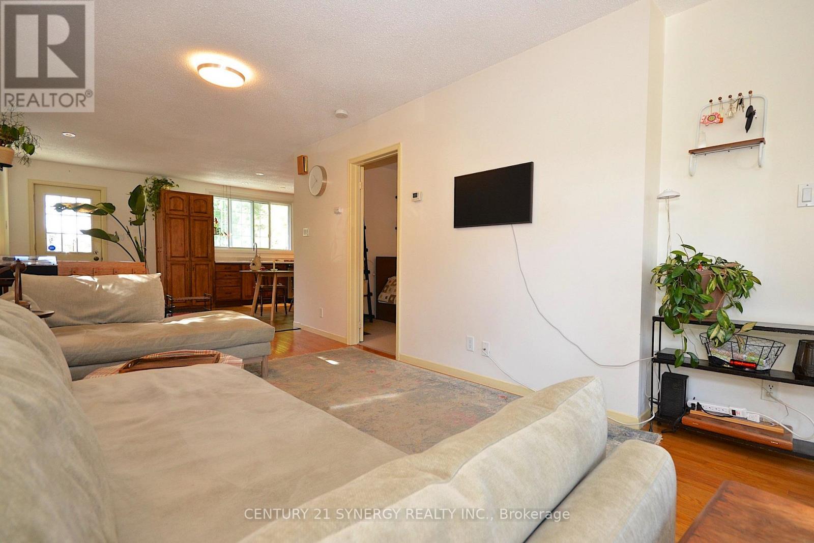 164 Acadie Court, Ottawa, Ontario  K1L 5L1 - Photo 8 - X13812602