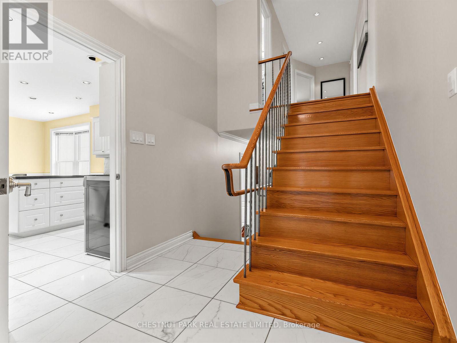 11 Doubletree Road, Toronto, Ontario  M2J 3Z3 - Photo 13 - C13812614