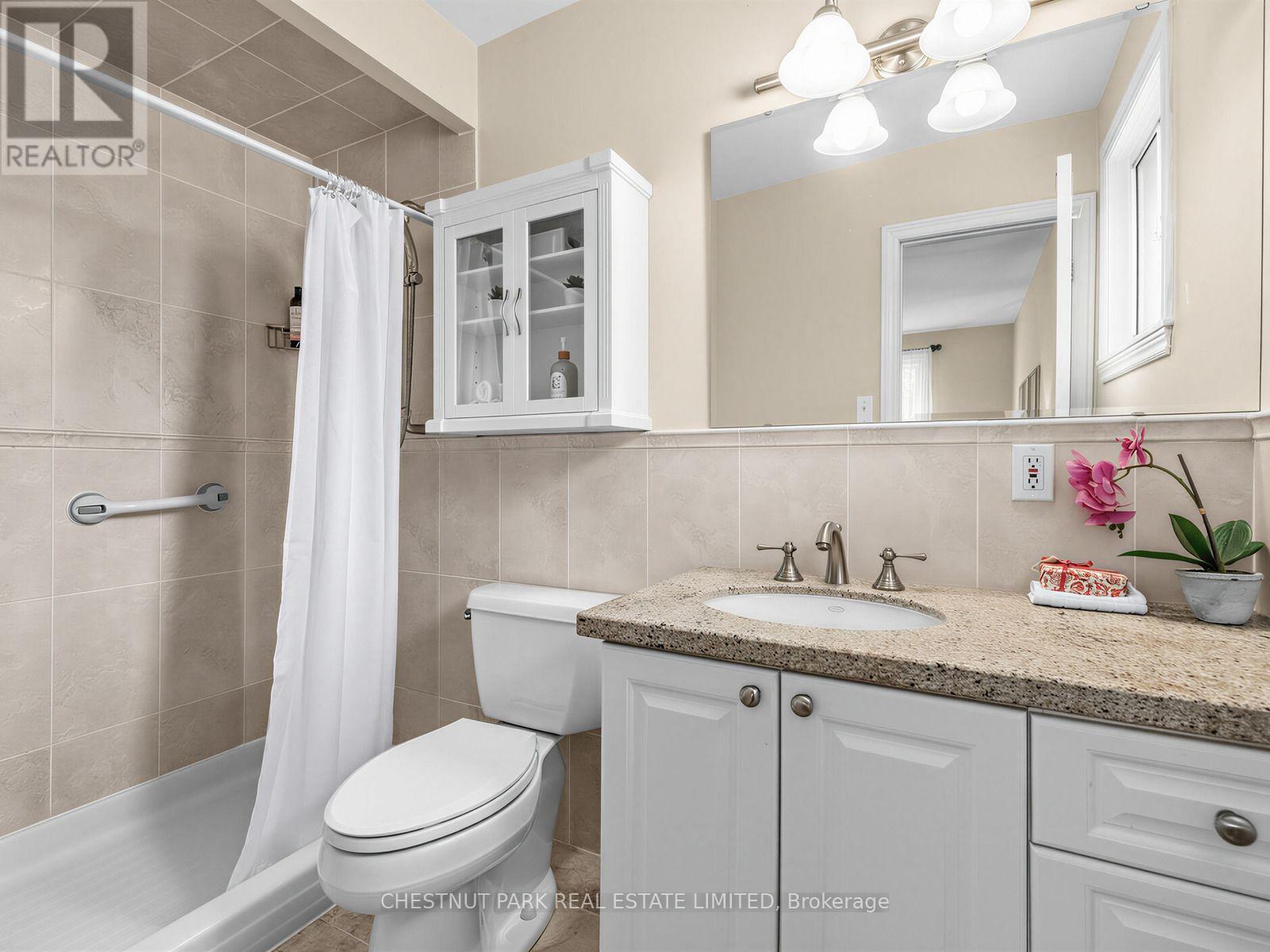 11 Doubletree Road, Toronto, Ontario  M2J 3Z3 - Photo 17 - C13812614