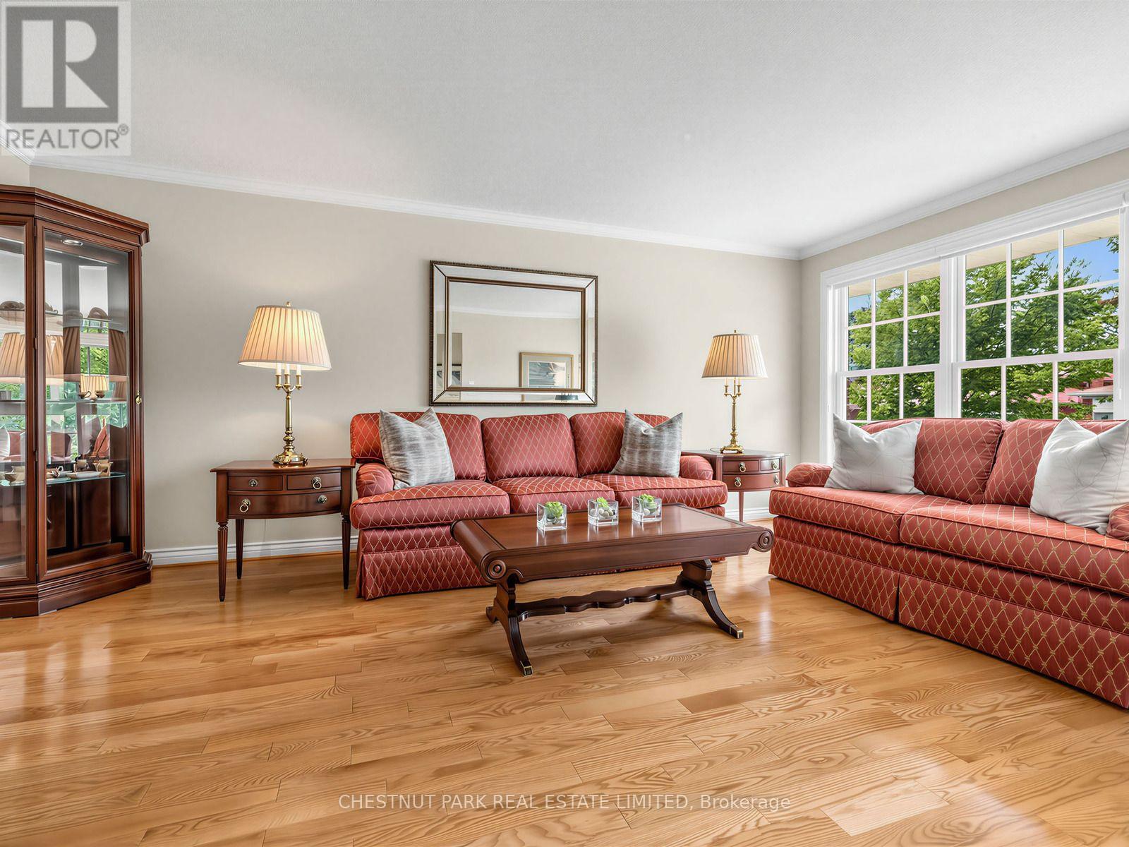 11 Doubletree Road, Toronto, Ontario  M2J 3Z3 - Photo 5 - C13812614