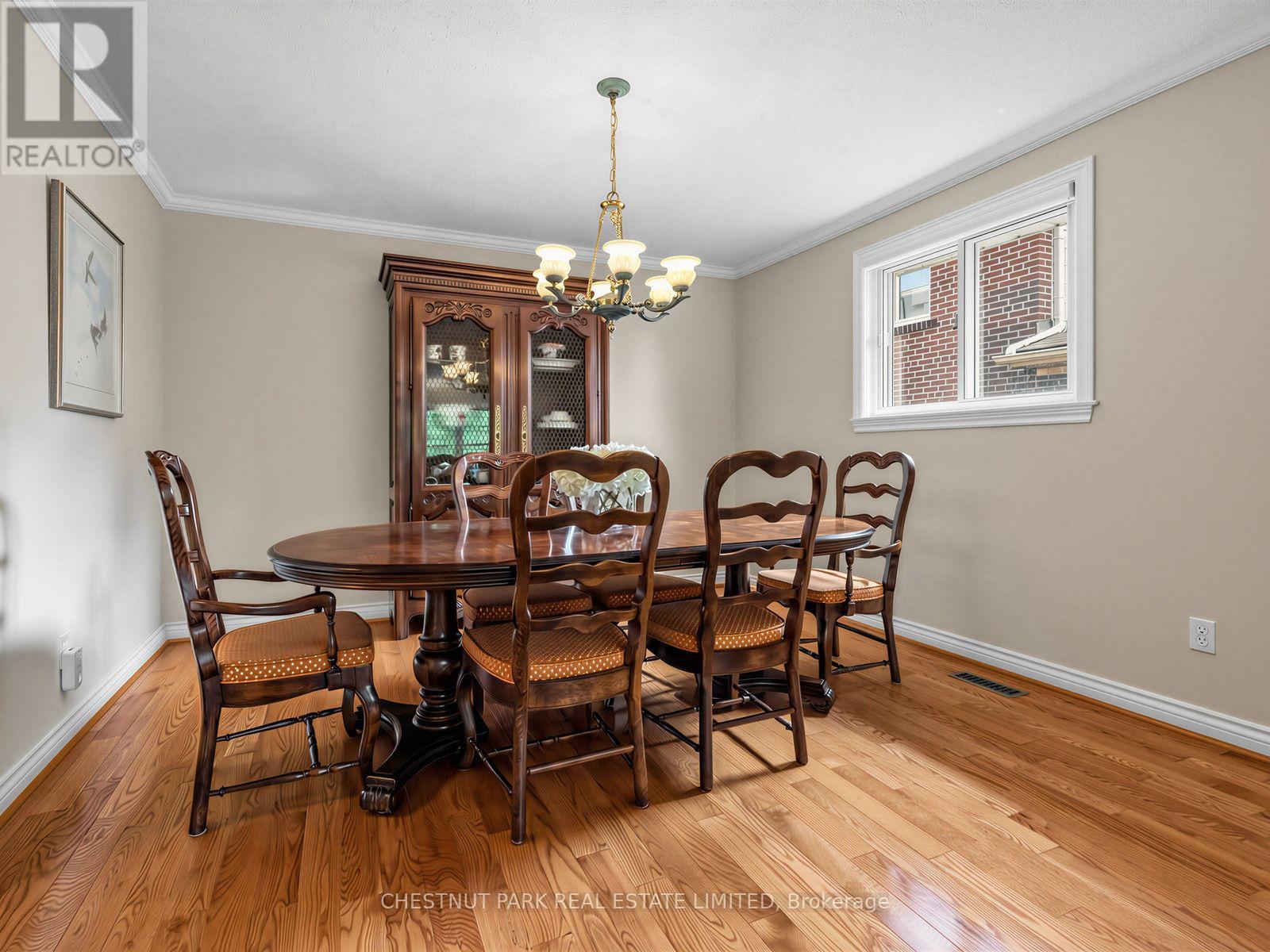 11 Doubletree Road, Toronto, Ontario  M2J 3Z3 - Photo 6 - C13812614
