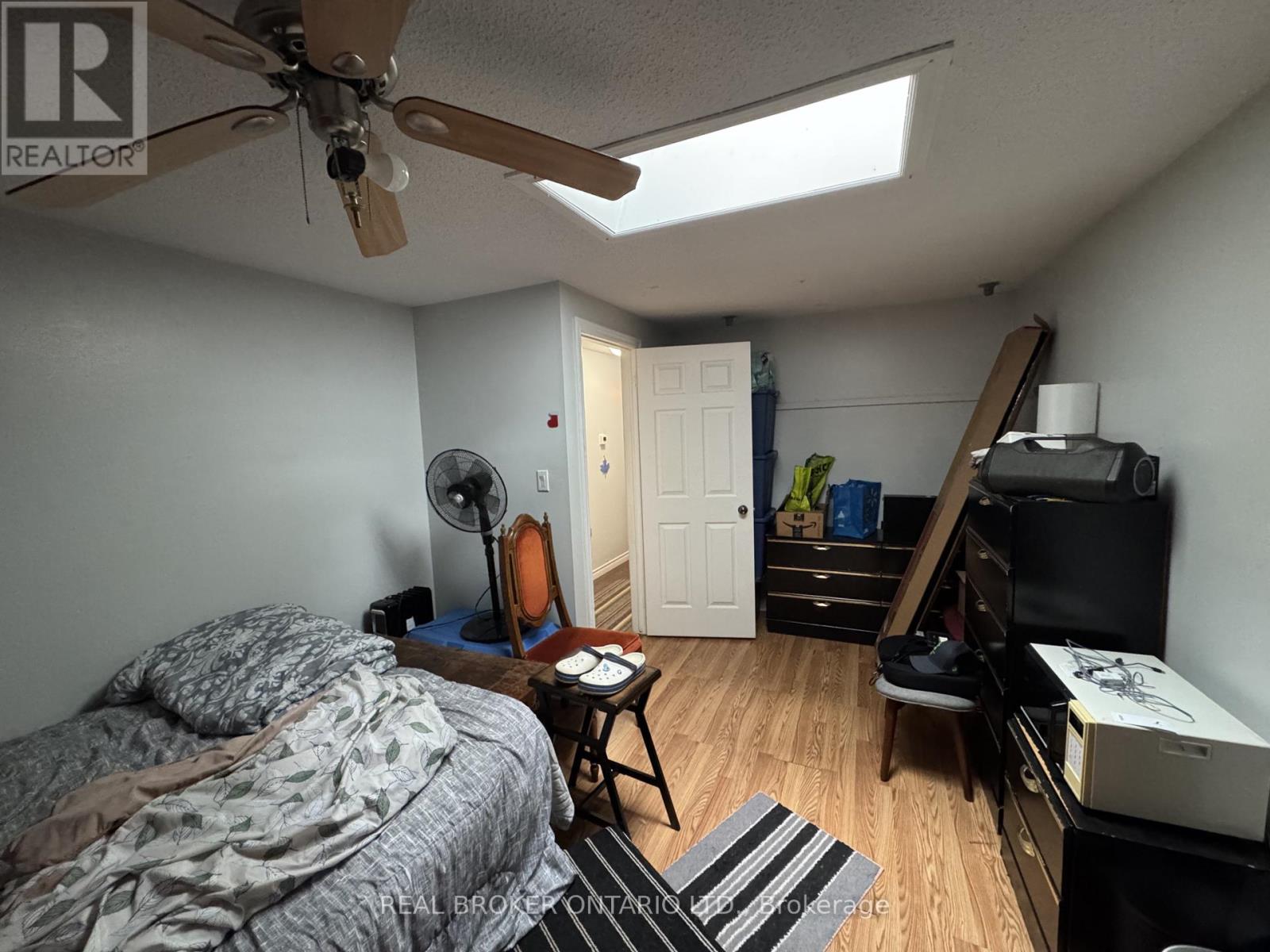 28 Tara Crescent, Thorold, Ontario  L2V 4M1 - Photo 15 - X13812572
