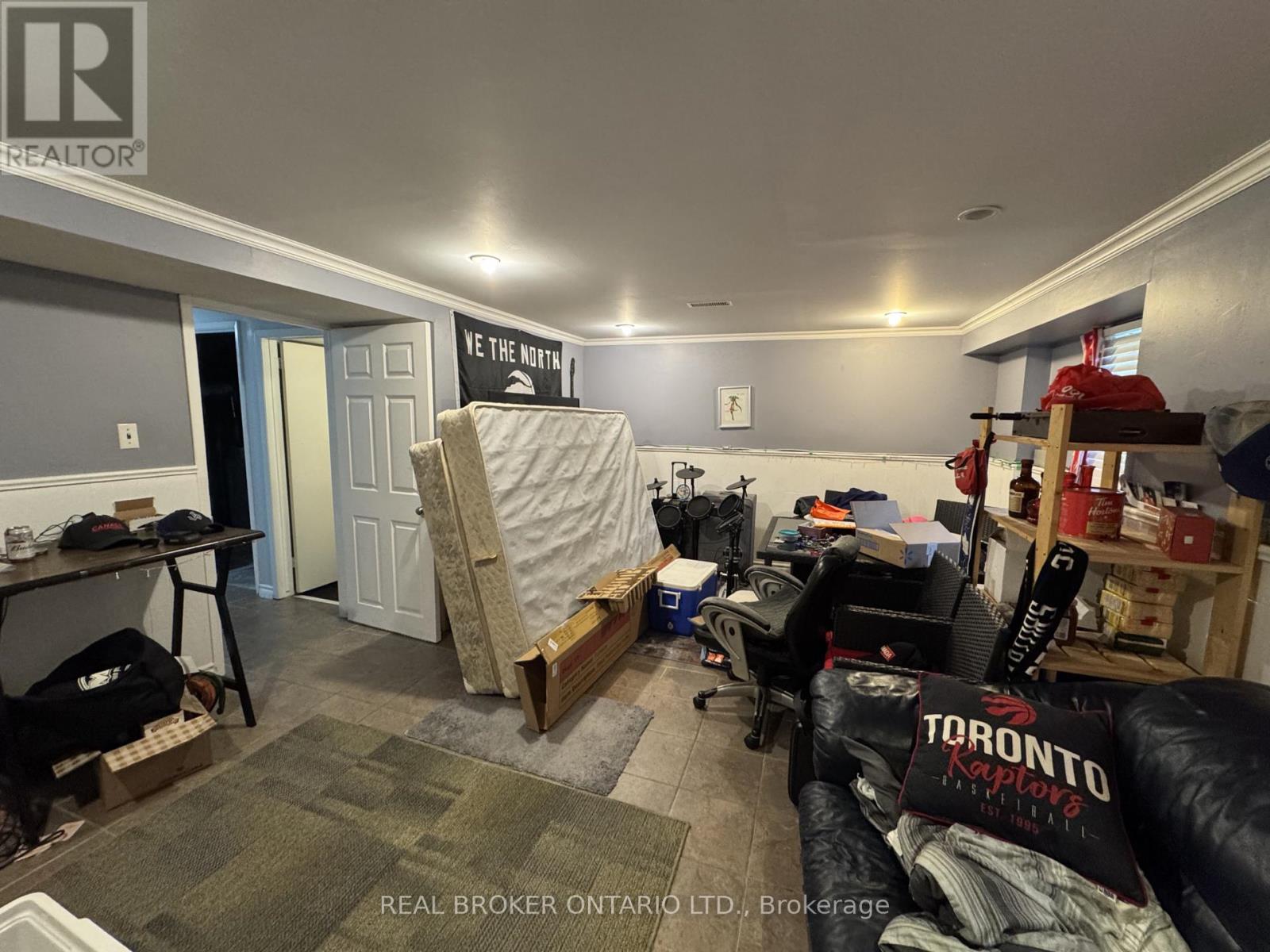 28 Tara Crescent, Thorold, Ontario  L2V 4M1 - Photo 19 - X13812572