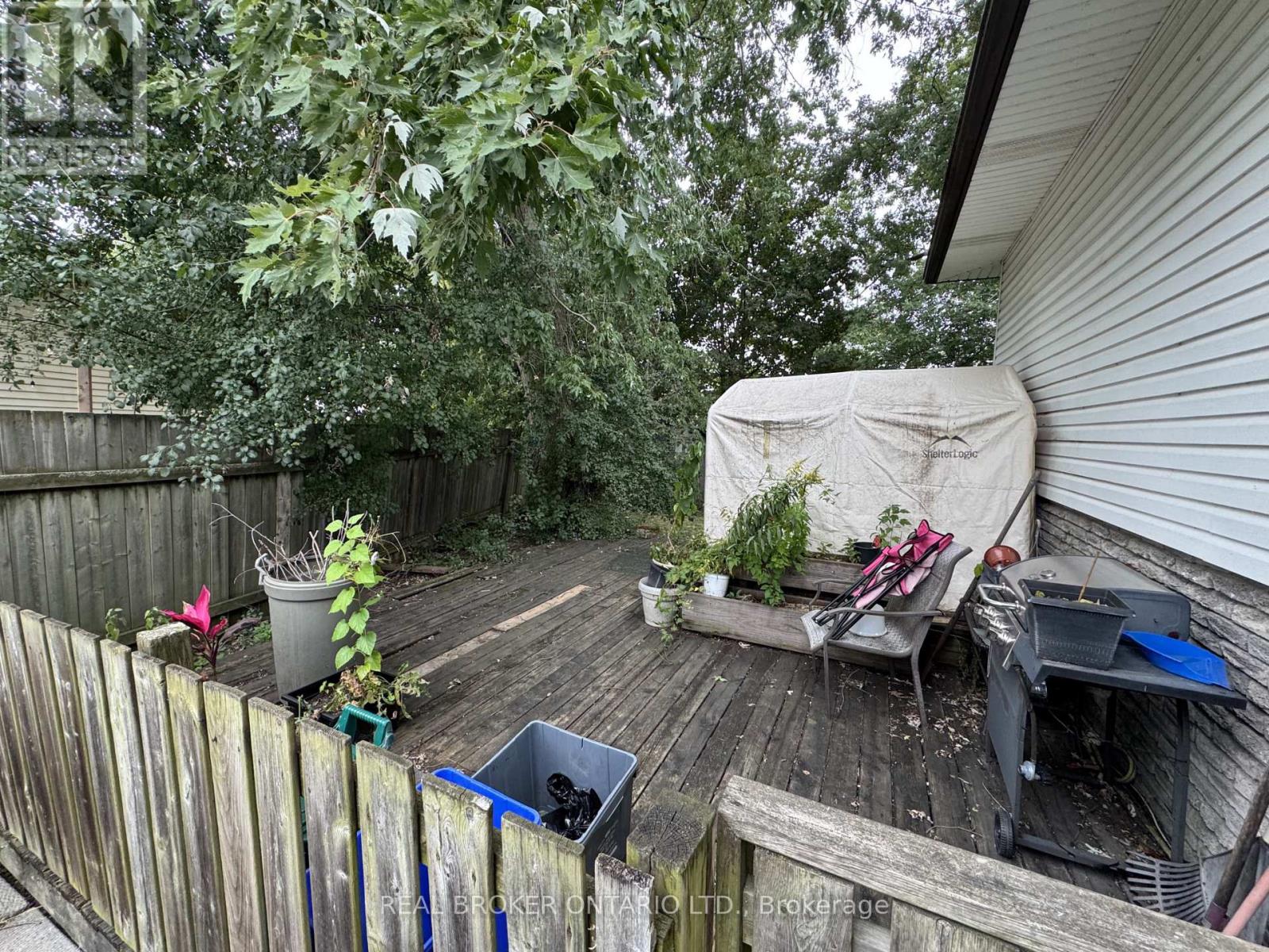 28 Tara Crescent, Thorold, Ontario  L2V 4M1 - Photo 25 - X13812572