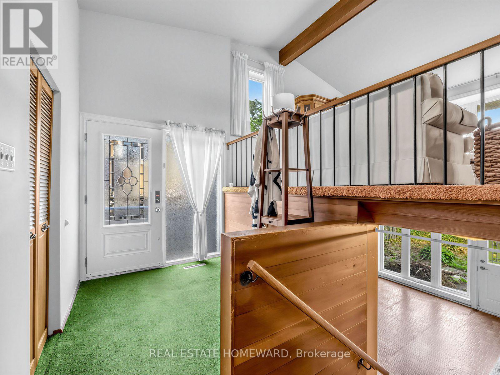 32 Highbrook Drive, Toronto, Ontario  M1P 3L3 - Photo 15 - E13812564