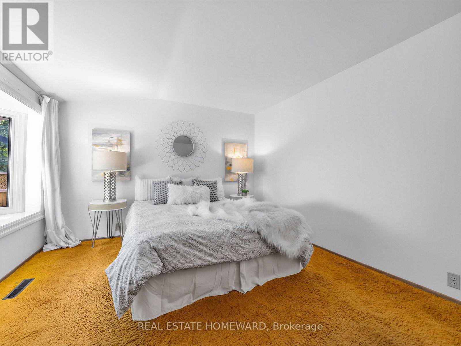 32 Highbrook Drive, Toronto, Ontario  M1P 3L3 - Photo 17 - E13812564
