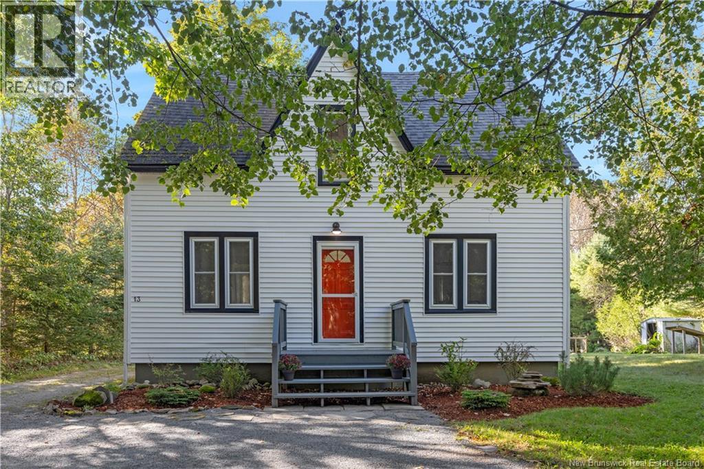 13 Ball Park Road, Rothesay, New Brunswick  E2E 2B7 - Photo 2 - NB148121