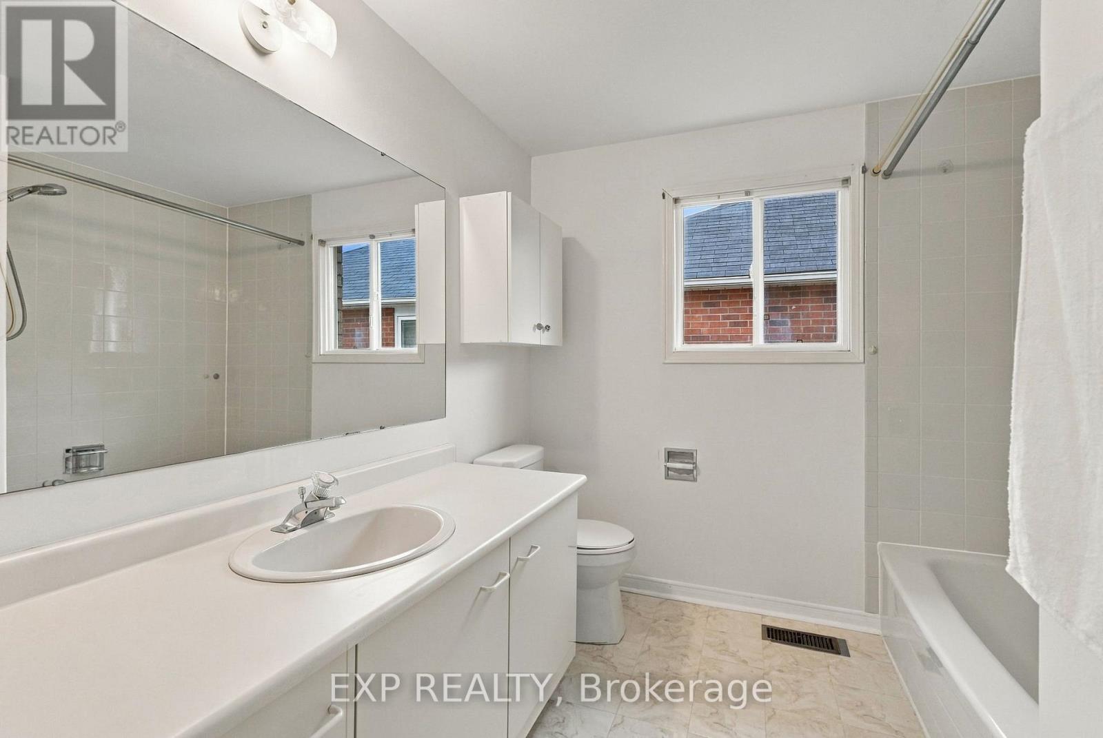 56 Ingleborough Court, Markham, Ontario  L3R 8M4 - Photo 20 - N13812568