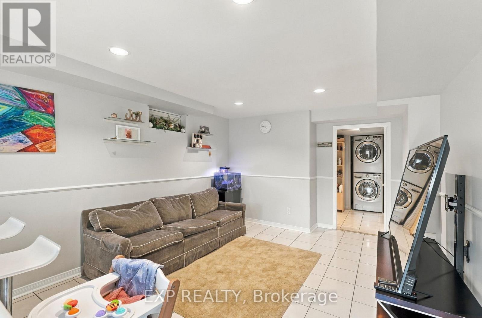 56 Ingleborough Court, Markham, Ontario  L3R 8M4 - Photo 24 - N13812568