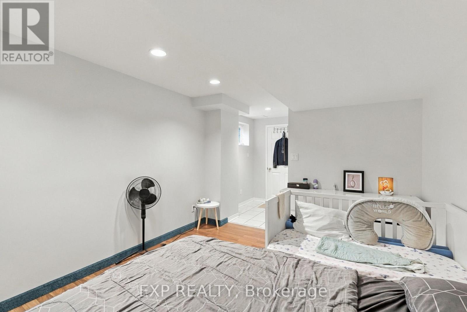 56 Ingleborough Court, Markham, Ontario  L3R 8M4 - Photo 25 - N13812568
