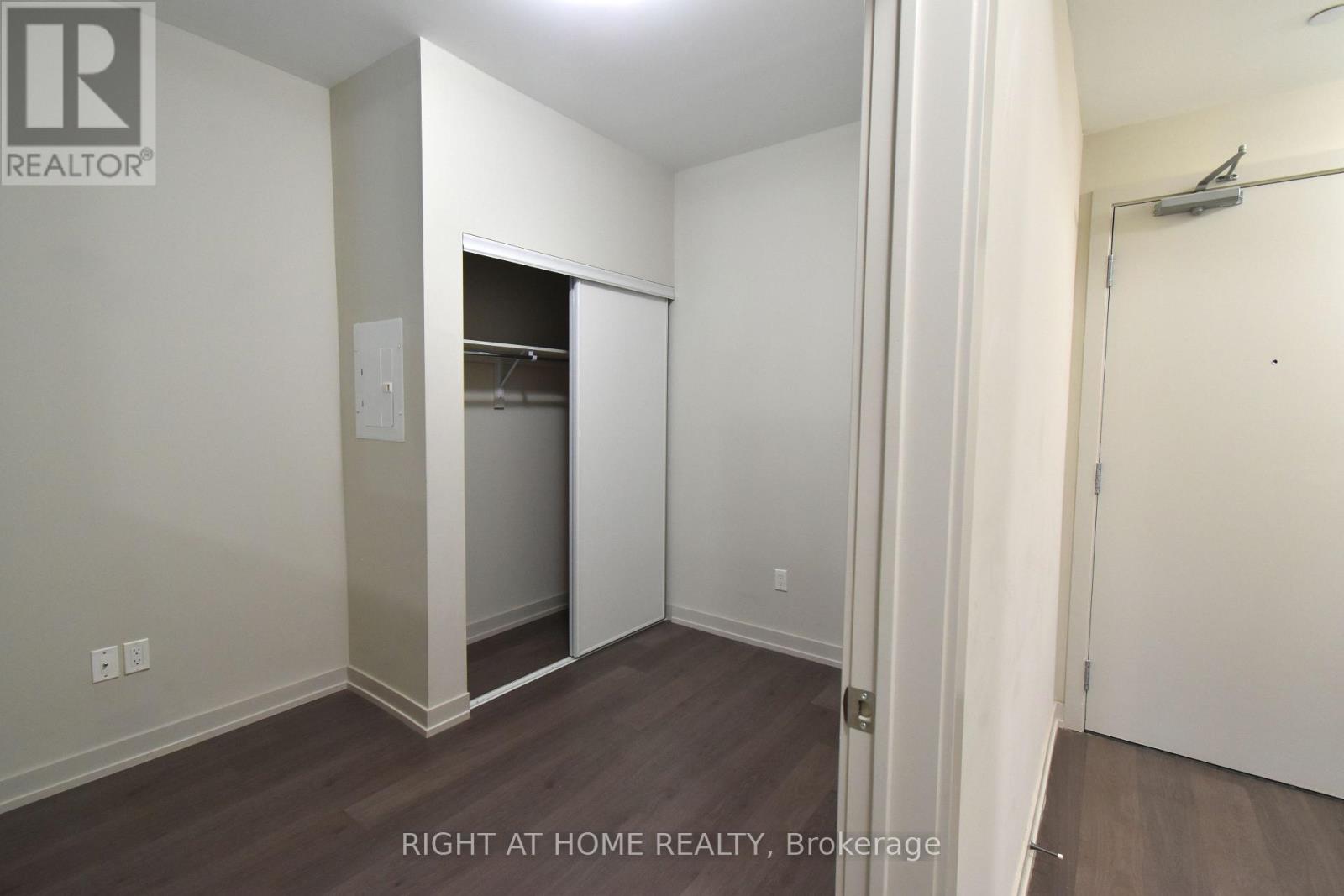217 - 555 William Graham Drive, Aurora, Ontario  L4G 3L1 - Photo 14 - N13812592