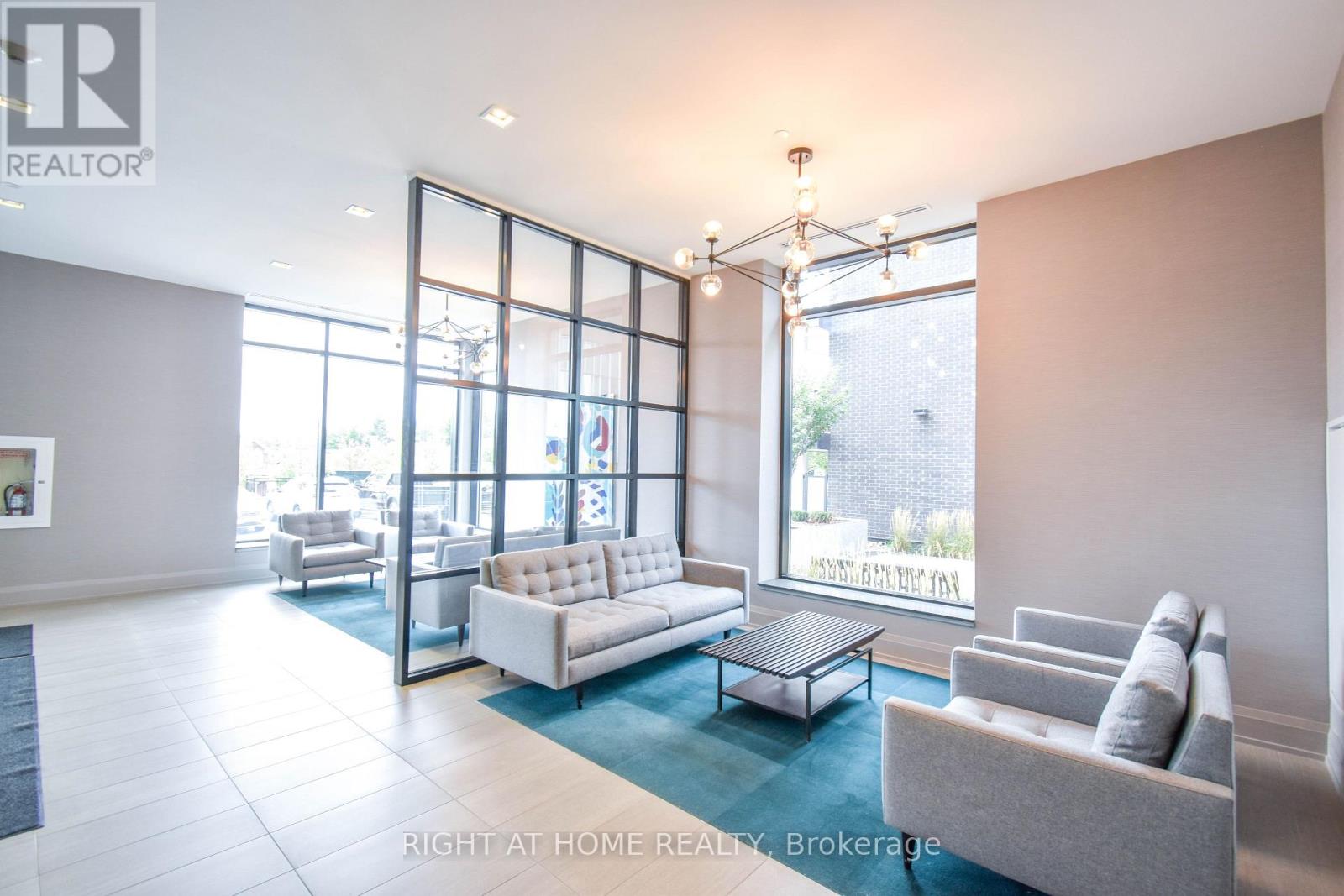 217 - 555 William Graham Drive, Aurora, Ontario  L4G 3L1 - Photo 4 - N13812592