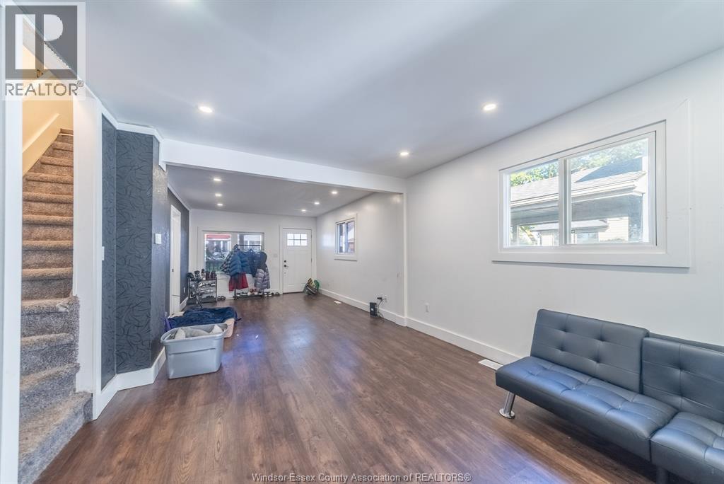 1354 Mckay Avenue, Windsor, Ontario  N9B 2B2 - Photo 7 - 26022906