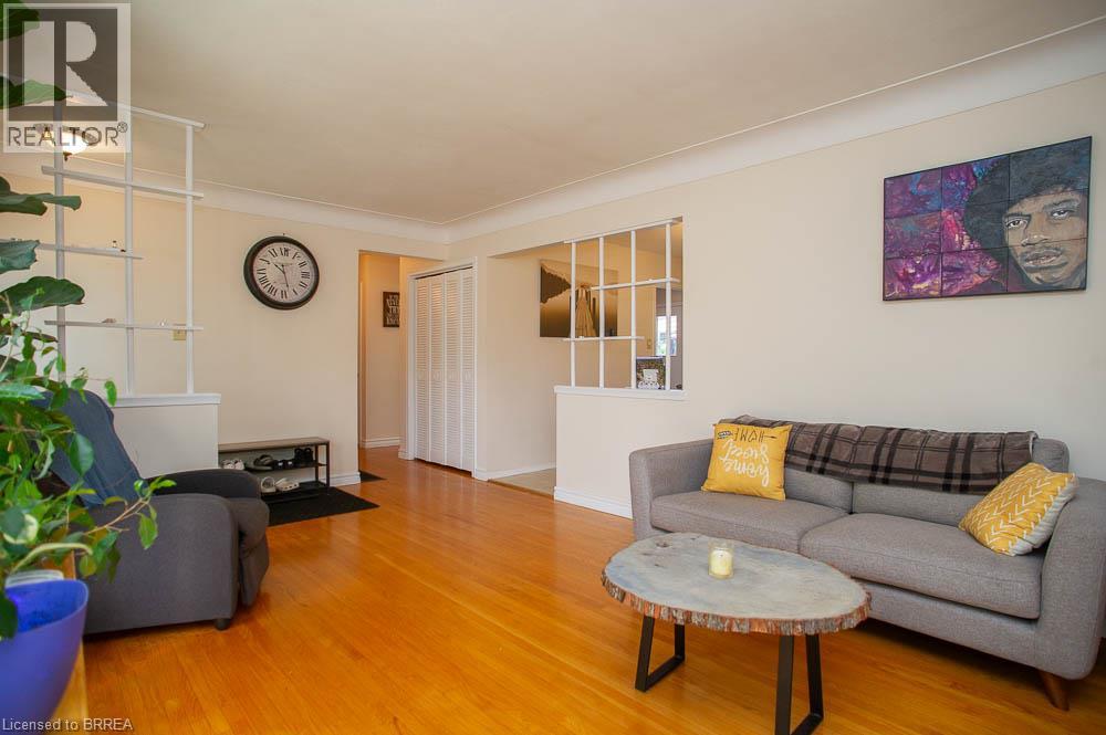 2 Morning Dew Drive, Brantford, Ontario  N3R 3P2 - Photo 6 - 40865211