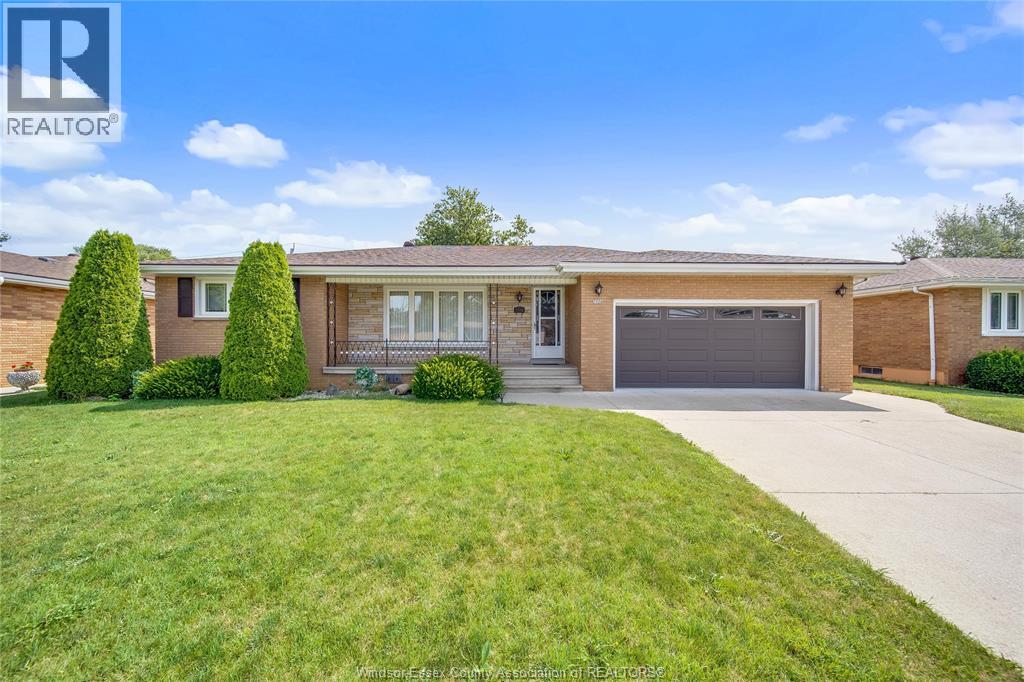 MLS# 26023224: 2506 LONGFELLOW AVENUE, Windsor, Canada