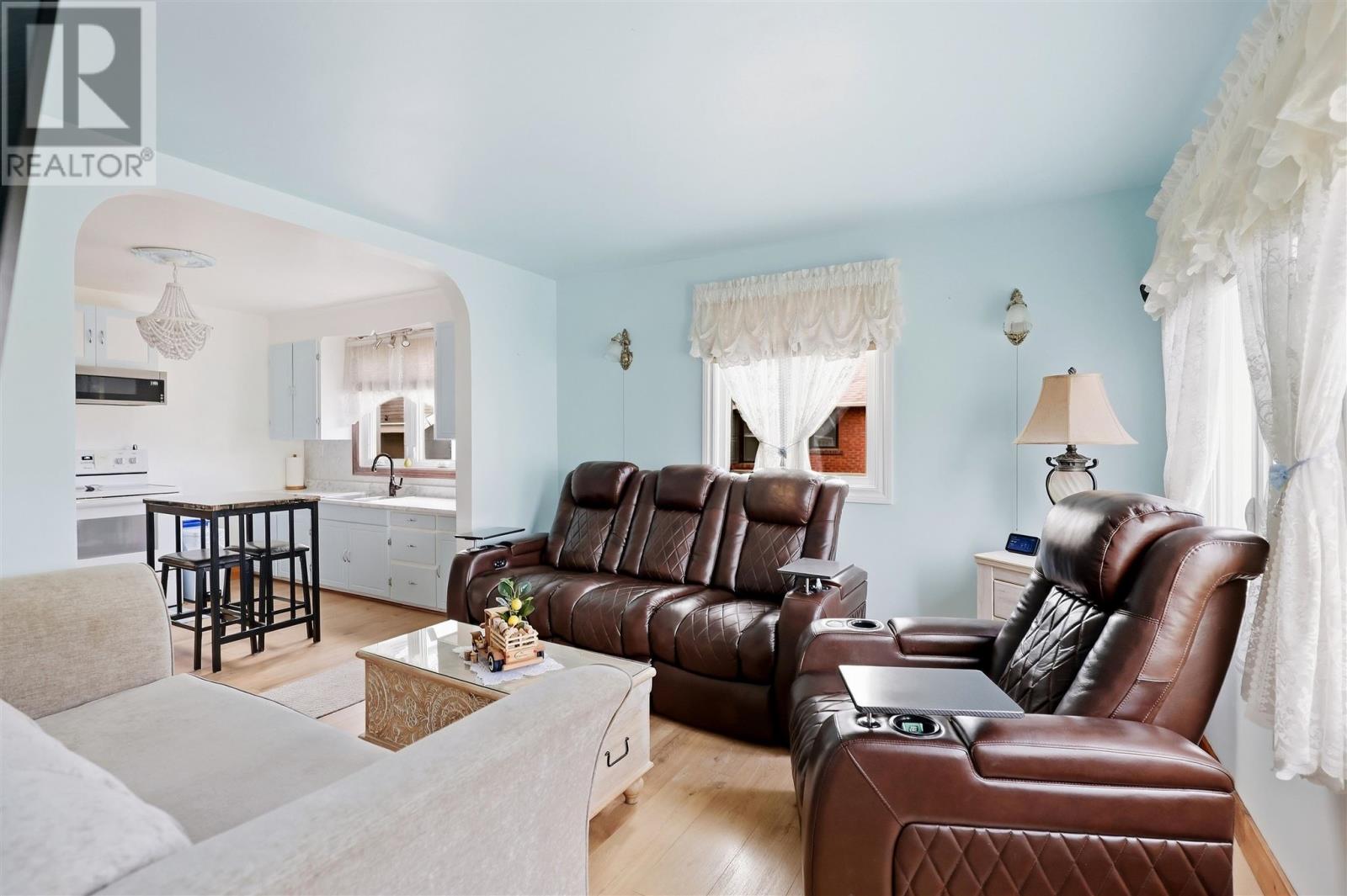 60 Dennis St, Sault Ste. Marie, Ontario  P6A 2W9 - Photo 6 - SM262610
