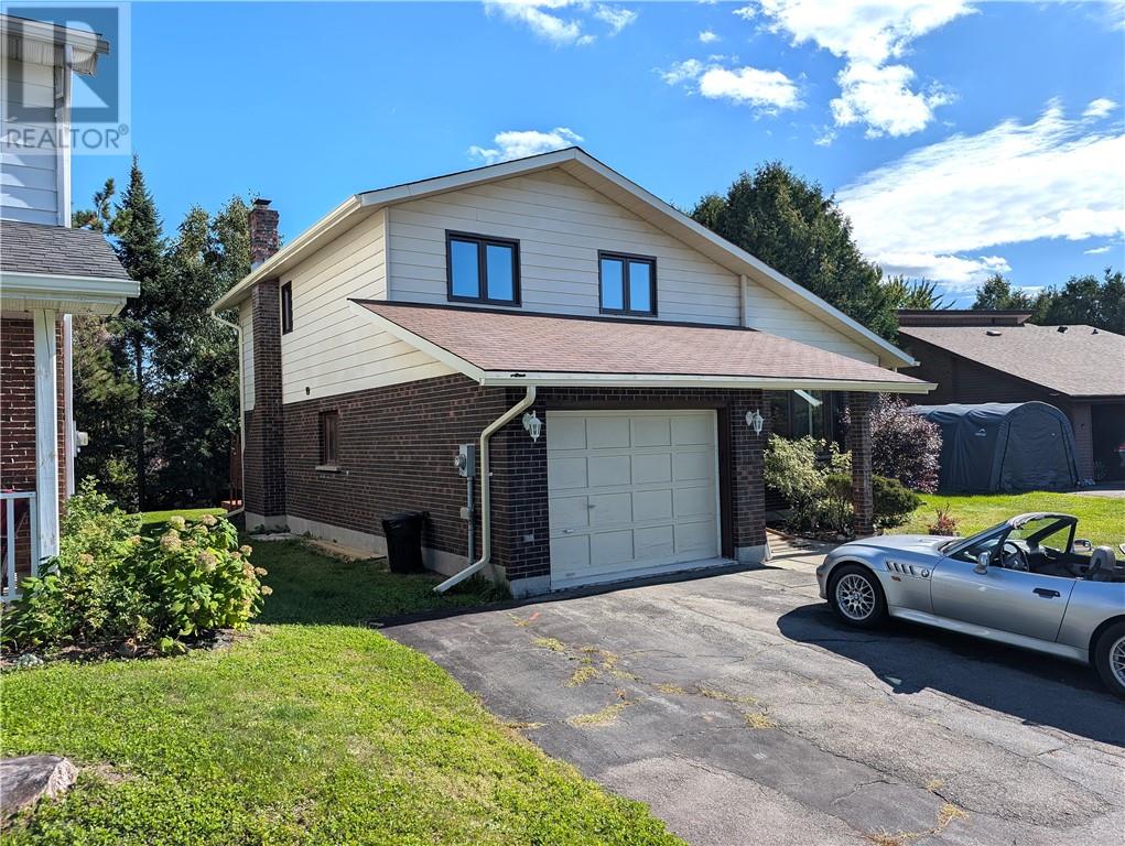 587 Jupiter Court, Sudbury, Ontario  P3E 5N1 - Photo 1 - 2130516